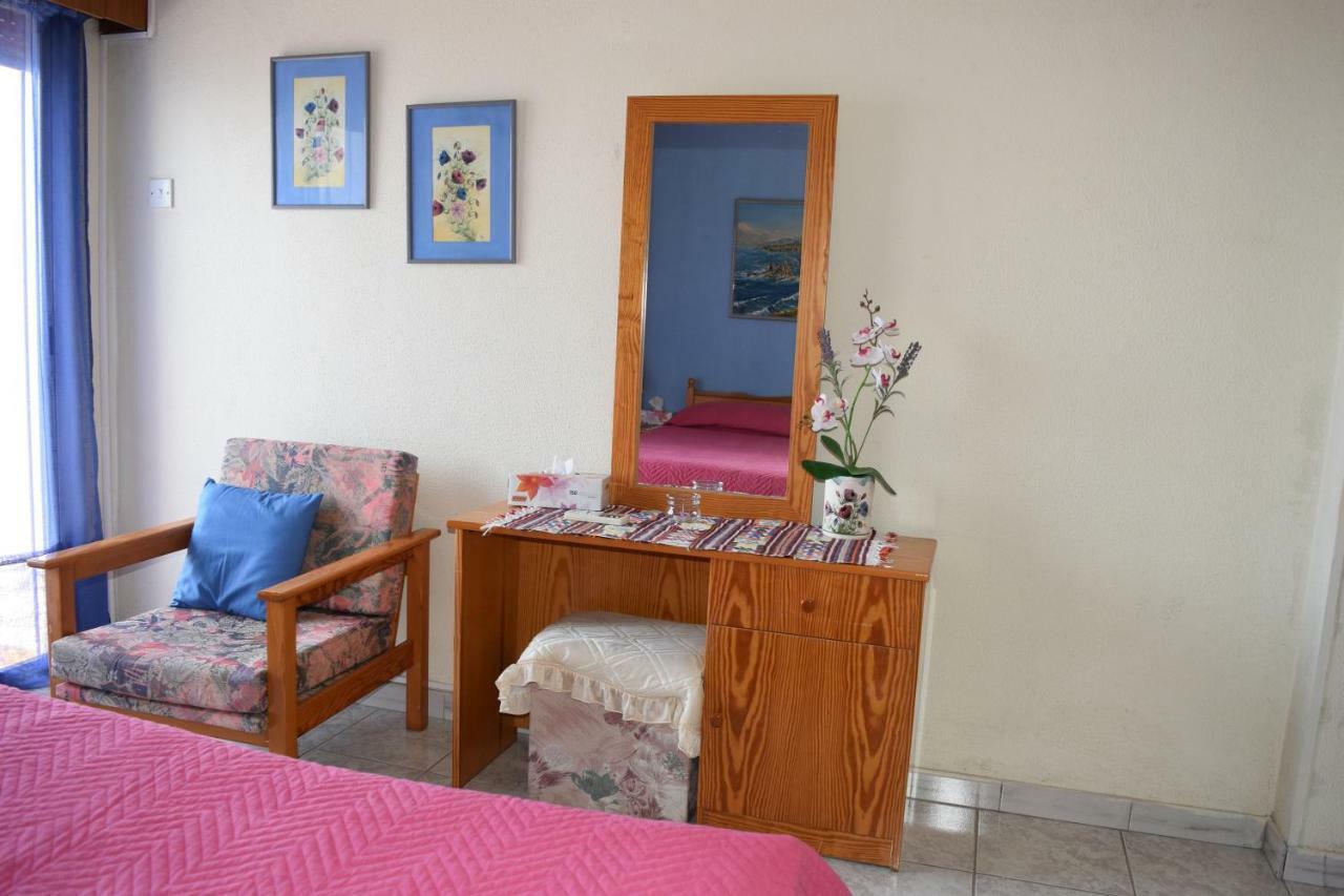 Mediterranean Breeze Apartment Limassol Exterior photo